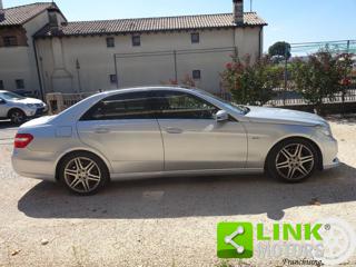 MERCEDES-BENZ E 250 usata, con Chiusura centralizzata