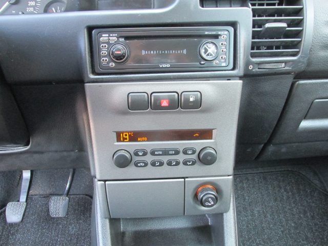 OPEL Zafira usata, con Specchietti laterali elettrici