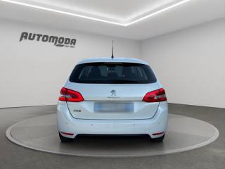 PEUGEOT 208 usata, con Autoradio