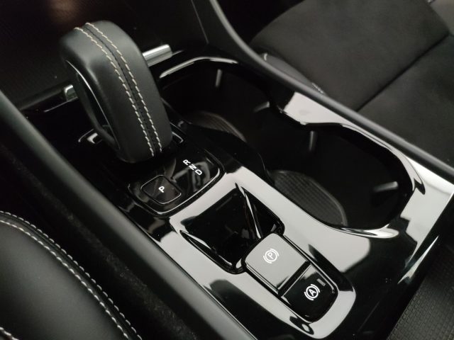 VOLVO XC40 usata, con Sensori di parcheggio posteriori