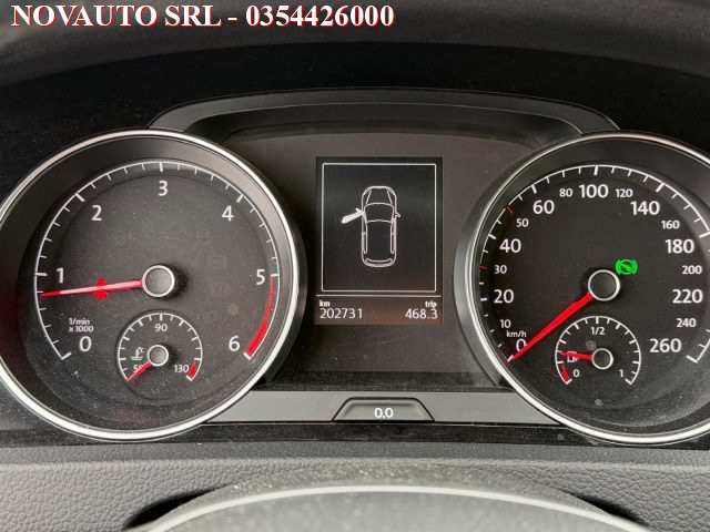 VOLKSWAGEN Golf usata, con USB