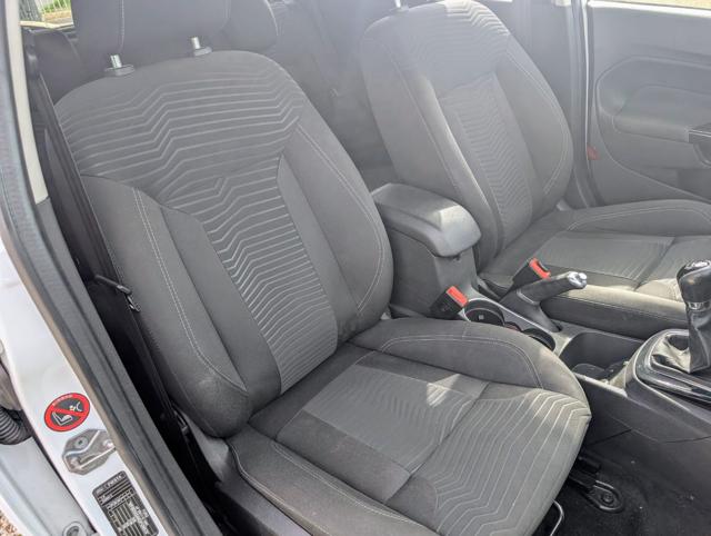 FORD Fiesta usata, con Chiusura centralizzata