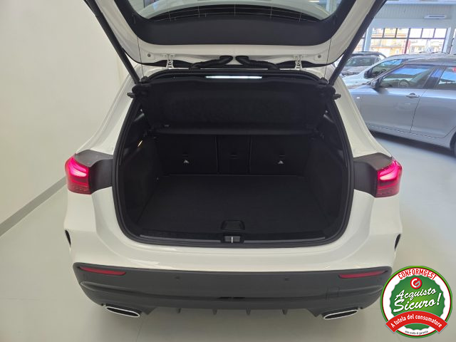 MERCEDES-BENZ GLA 200 usata, con Cerchi in lega