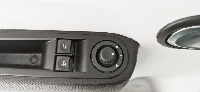RENAULT Twingo Electric usata 60