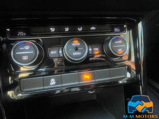 VOLKSWAGEN Touran usata, con Volante in pelle