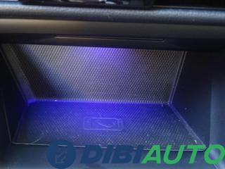 VOLKSWAGEN Golf usata, con Touch screen