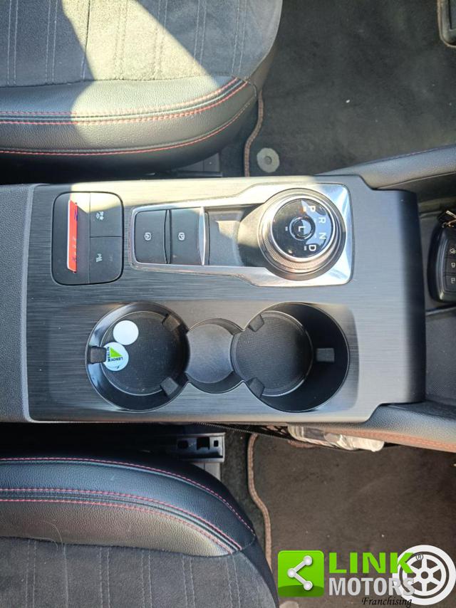 FORD Kuga usata, con Sensori di parcheggio posteriori