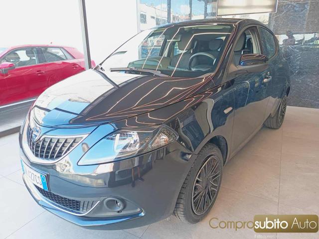 LANCIA Ypsilon usata, con Airbag