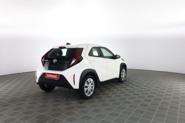 TOYOTA Aygo X usata 3