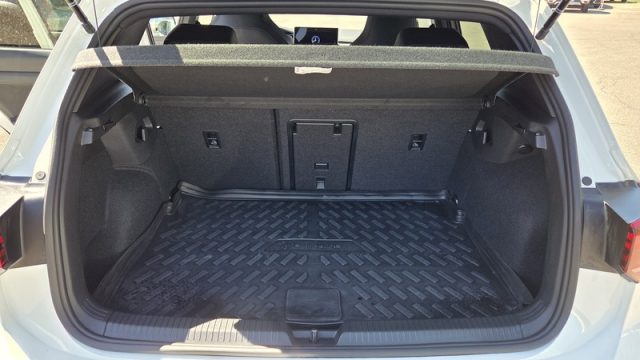 VOLKSWAGEN Golf usata, con Controllo automatico clima