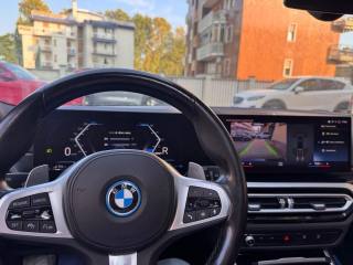 BMW 330 usata, con Sistema di navigazione