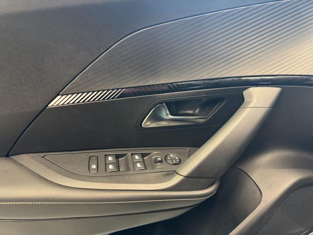 PEUGEOT 2008 usata, con Boardcomputer