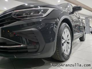 VOLKSWAGEN Tiguan usata, con Volante multifunzione
