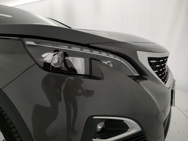 PEUGEOT 3008 usata, con Airbag