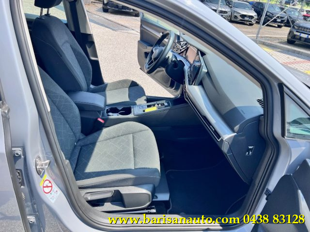 VOLKSWAGEN Golf usata, con Autoradio