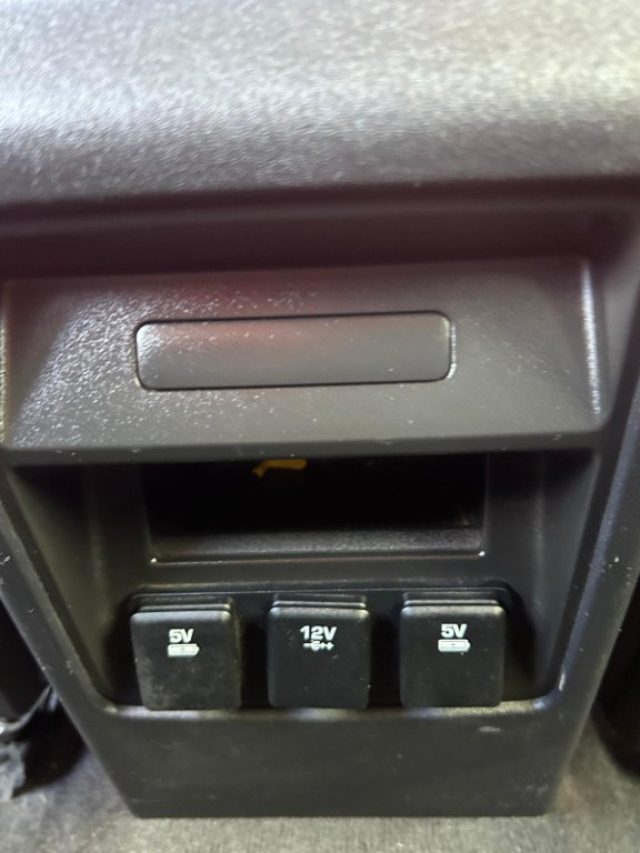 LAND ROVER Discovery Sport usata, con Sistema di navigazione