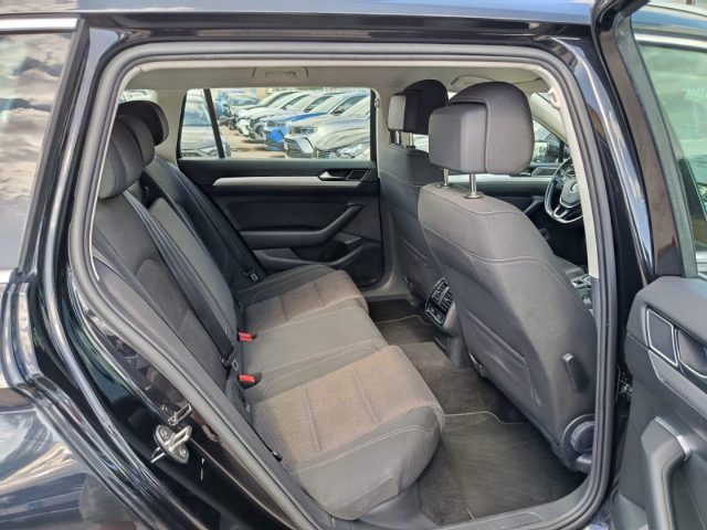 VOLKSWAGEN Passat Variant usata, con Chiusura centralizzata