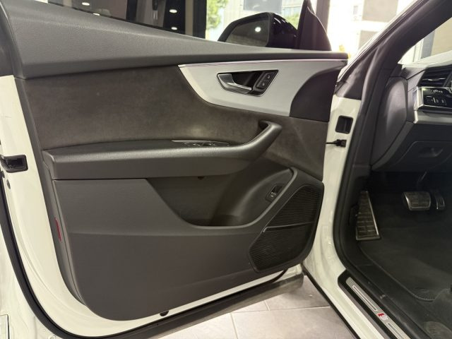 AUDI Q8 usata, con Chiusura centralizzata