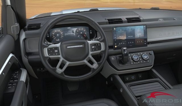 LAND ROVER Defender usata 11