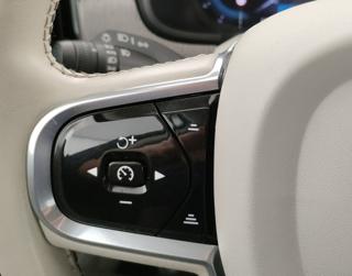 VOLVO V90 Cross Country usata, con Park Distance Control