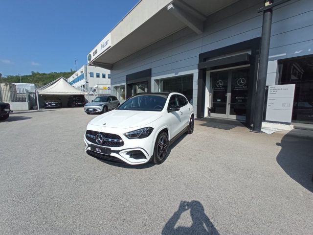 MERCEDES-BENZ GLA 200 usata, con Airbag laterali