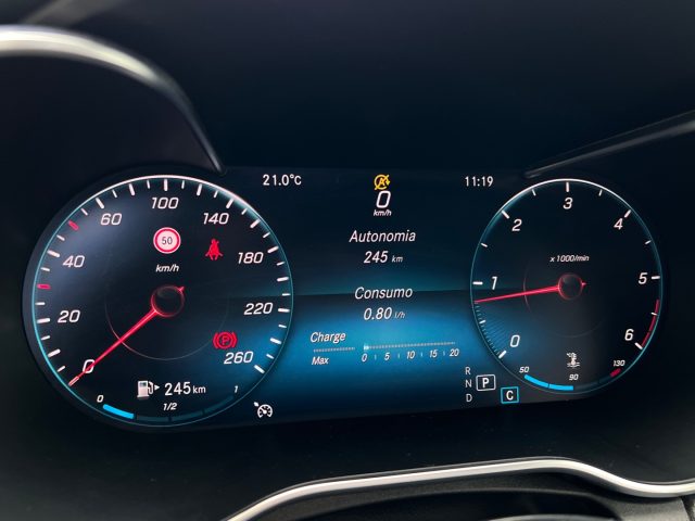 MERCEDES-BENZ C 220 usata, con Luci diurne LED