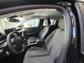 PEUGEOT 208 usata, con Schermo multifunzione interamente digitale
