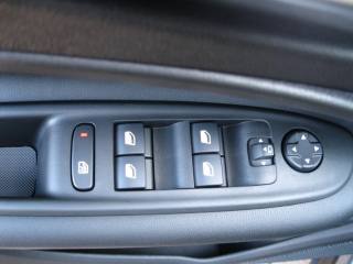 JEEP Avenger usata, con USB