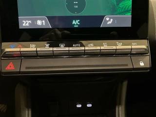 RENAULT Captur usata, con Hill holder