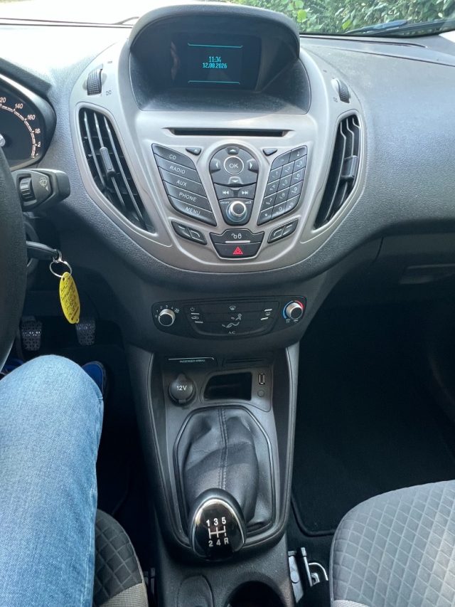 FORD Tourneo Courier usata, con Volante in pelle