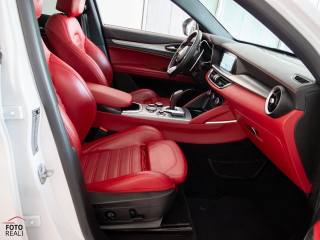 ALFA ROMEO Stelvio usata, con Autoradio digitale