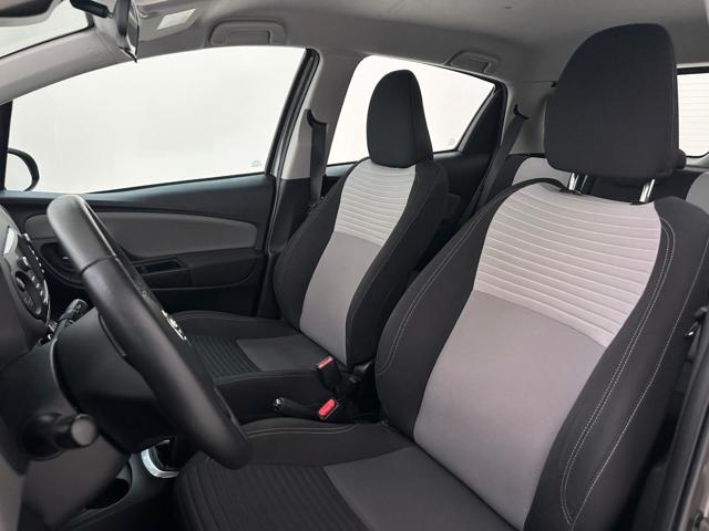 TOYOTA Yaris usata, con Fendinebbia