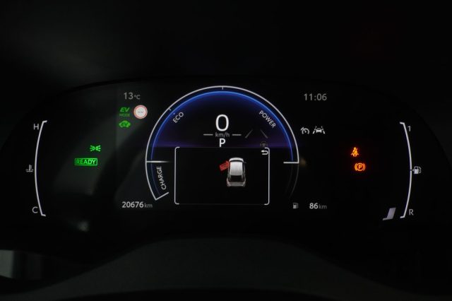 TOYOTA Yaris Cross usata 6