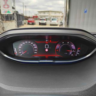 PEUGEOT 3008 usata, con USB