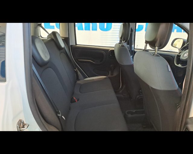 FIAT New Panda usata 15