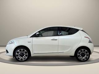 LANCIA Ypsilon usata, con Airbag laterali