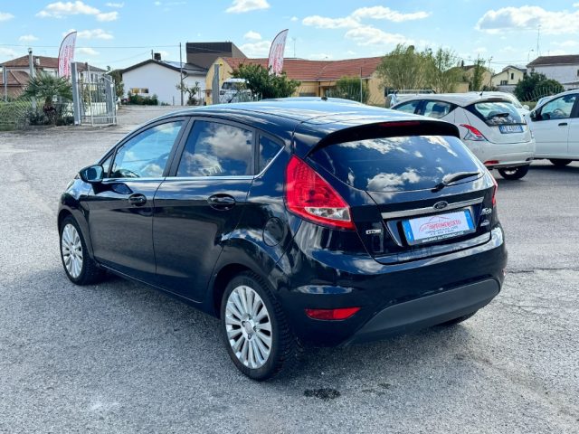 FORD Fiesta usata, con Chiusura centralizzata