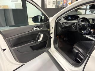 PEUGEOT 308 usata, con Boardcomputer