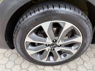 KIA Stonic usata, con USB