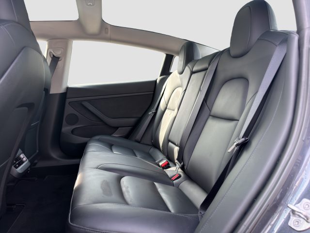 TESLA Model 3 usata 9