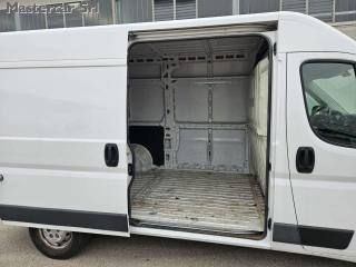 PEUGEOT Boxer usata, con ESP