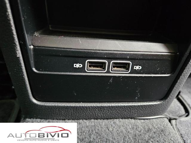 VOLKSWAGEN Sharan usata, con Luci diurne LED