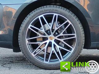 PORSCHE Macan usata, con Boardcomputer