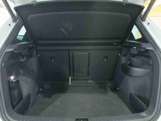 SKODA Karoq usata, con Sensori di parcheggio posteriori