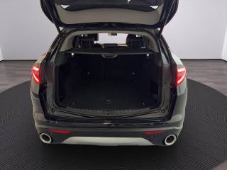 ALFA ROMEO Stelvio usata, con Cerchi in lega