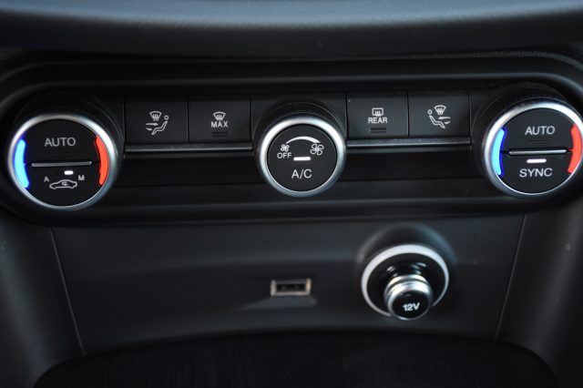 ALFA ROMEO Stelvio usata, con Sedili sportivi