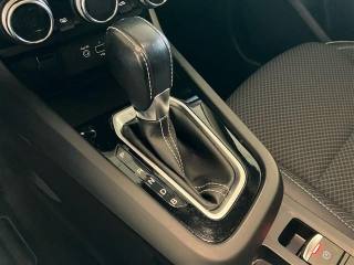 RENAULT Arkana usata, con Hill holder