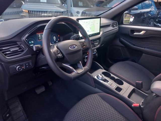 FORD Kuga usata, con Bracciolo