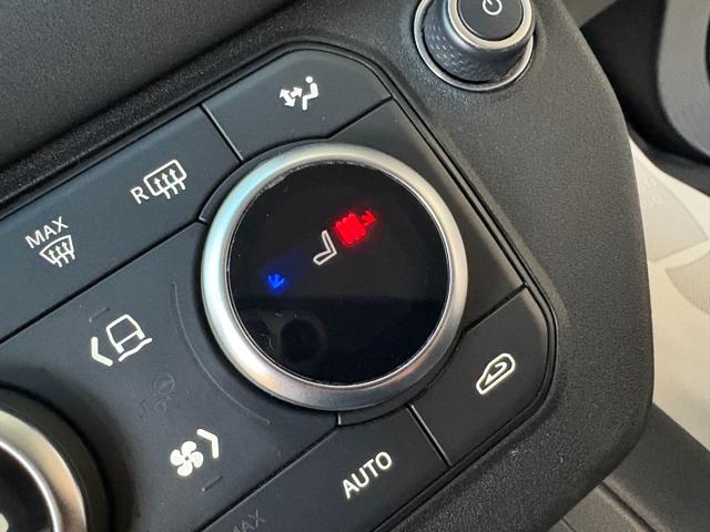 LAND ROVER Defender usata, con Luci diurne LED