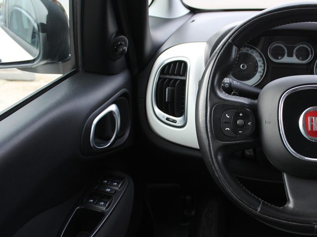 FIAT 500L usata, con Touch screen